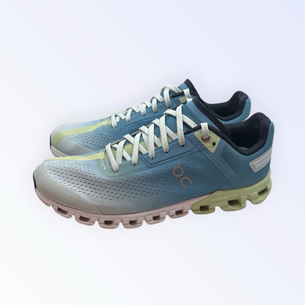 On Cloud Cloudflow Swiss Engineering 35-990033 Shoes Women's Size 9 Multicolor